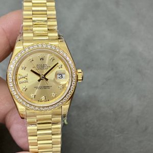 GS Factory Rolex Datejust 28mm Series (Identical to Authentic, Highest Market Quality) Features the Swiss 2671 movement. Key details matching the authentic version: 1⃣️ Case diameter identical to original: 28mm! 2⃣️ Bracelet end links match authentic version—5-piece construction, extremely challenging!3⃣️ Crown base modified to match the original! 4⃣️ Clasp features an internal spring, identical to the genuine version!5⃣️ The case side features an added QR code for anti-counterfeiting, just like the original! 6⃣️ The case body where it connects to the bracelet is engraved with the same markings as the original (the first on the market to achieve a true 1:1 replica). A sincere creation from GS, consistent inside and out, showcasing unique craftsmanship!