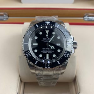 Alternative view of Royal Authentic  Rolex Black King Men's Watch One of Rolex's substantial men's watches, suitable for swimming and diving with luminescent features.