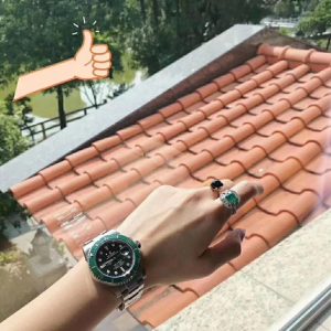 Black Submariner, Green Submariner—always available, always in stock in large quantities.