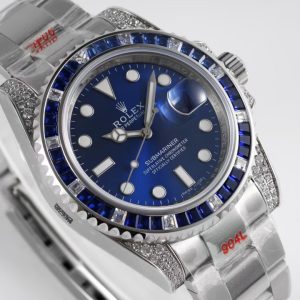 Alternative view of Rolex Blue Ghost Diamond-Set Custom Edition Series! The same model favored by time management masters, blending timeless classics with cutting-edge fashion—distinctive vision, showcasing individuality!【Case】Classic Blue Submariner dimensions at 40mm. Bezel encircled with diamonds/colored gemstones sourced exclusively from Austria (Swarovski origin), rigorously selected for uniform color, size, and fire, meticulously set by top-tier jewelry artisans.【Bracelet】Matching the case, 904L Oystersteel perfectly replicates the authentic model's robust and durable heritage. The effect rivals the genuine article and is interchangeable with the original.
