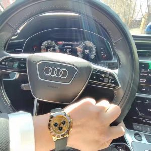 Buyer's Review (Yuwen Le) Watch gets rave reviews—thanks for the stylish show, bro! 🐯 Wear this watch, and you're either a tycoon or a powerhouse! 🐯
