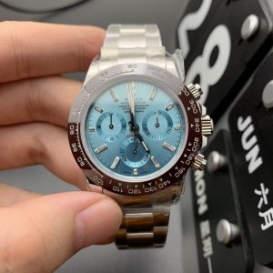 Alternative view of Upgraded Edition! 12.4mm Thickness [TW] Rolex New Oyster Perpetual Cosmograph Daytona Ice Blue Dial 904L Steel Watch. This latest design seamlessly blends cutting-edge technology with extraordinary beauty. [Case] 40mm diameter Oyster case ensures water resistance to 100 meters, crafted from a single solid block of 904L steel.【Crystal】Features scratch-resistant sapphire crystal. 【Movement】Equipped with an upgraded 7750 movement, delivering significantly enhanced precision, efficiency, and stability. 【Bracelet】Features a folding clasp, also crafted from 904L steel, ensuring a comfortable and secure fit. TW Production: Guaranteed Premium Quality