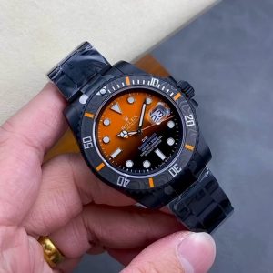 VS Rolex Truly Stunning and Fun DIW Modified SUB Gradient Submariner 1. Absolutely gorgeous, featuring a carbon fiber bezel and gradient green dial. The texture is impeccably crafted. 2. All components are interchangeable with genuine parts, offering extensive customization potential. For instance, swapping in an original movement transforms it into a modified authentic piece.Modify any component you desire: bezel, hands, dial, strap... 3. No modification needed if preferred. Equipped with the VS3135 movement—not those DIY-assembled 3135 kits—ensuring stable quality and minimal servicing. Pre-order includes a complimentary rubber strap. Start your customization journey with this strap upgrade.