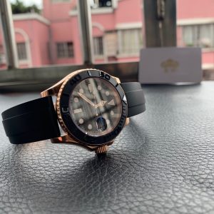 Royal Authentic  Rolex Yacht-Master Men's Watch