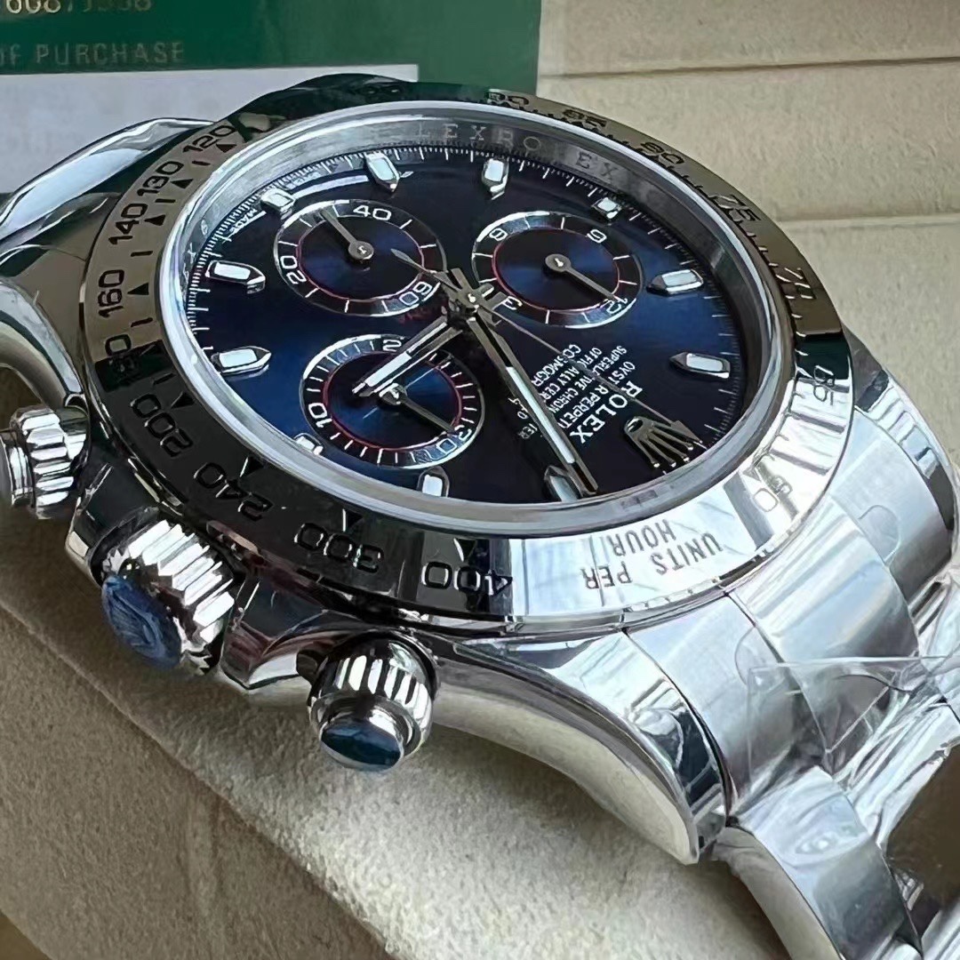 Better(BT) 4130 Daytona: Superior Manufacturer, Superior Quality, Truly Royal! The ultimate timepiece, the finest Daytona BT (Better) factory-made replica—guaranteed premium craftsmanship. Welcome to appreciate! Better Factory 2022 Latest Daytona Specifications: Model: 116500 Dimensions: 40mm × 12.4mm Functions: Hours, Minutes, Seconds, Chronograph Movement: 4130 Power Reserve: Over 48 hours Crystal: Sapphire Dial: White, Black Material: 904L Stainless Steel Strap: AR FactoryHours, Minutes, Seconds, Chronograph Display Movement: 4130 Power Reserve: Over 48 hours Crystal: Sapphire Dial: White Dial, Black Dial Material: 904L Stainless Steel Bracelet: AR Factory Steel Bracelet Bezel: Ceramic Bezel with Platinum-Plated Film Luminescence: Swiss Luminous Paint Water Resistance: 100 meters Nine Key Highlights of the Rolex Daytona by BT Factory (Better Factory): 1. The BT Factory Daytona 4130 movement watch thickness matches the latest 2022 model at 12.4mm. Older versions were 12.4mm. Other market versions use 7750 fake bridge movements, achieving reduced thickness by flattening the pin bar. Stability is extremely poor, failing to match the genuine article. 2. Features the 4130 movement (originally from N Dandong Factory), with engraved and electroplated fonts on the back plate for enhanced brightness. 3. Steel bracelet sourced from the original AR Factory. Additionally, the clasp has been upgraded with improved proportions and dimensions. 4. Case crafted by N Factory based on the latest 2022 model, featuring updated polishing on the case back, enhanced gloss finish, and refined bezel edge curvature. 5. Hands upgraded by Buff Factory: all three small seconds hands and the large seconds hand are individually custom-made with solid ferrules, featuring mushroom-shaped rounded tips. 6. Cerachrom bezel further upgraded with platinum-plated lettering to prevent discoloration, along with updated font thickness. 7. The dial replicates the 2022 white version, using Swiss ink blended with Korean ceramic polishing to achieve a rich, pure milky white with no color difference from the original. This eliminates the "dead white" tint that previously appeared blackish in the market. 8. Each hour marker is individually CNC-engraved and hand-polished at the edges. The luminous material uses Swiss phosphorescent powder, matching the genuine version perfectly. The final effect delivers the closest luminous visual to the original in the market. 9. The crystal employs fully transparent sapphire glass with no visible edges. Currently, most market crystals exhibit a thick, rounded edge appearance. Only BT Factory's craftsmanship matches the genuine article's details. Better Factory is a watchmaker with 30 years of manufacturing experience. Leveraging extensive resources, it possesses substantial technical expertise and industry connections. Watch enthusiasts are welcome to compare our products with originals and share valuable feedback. Thank you for your support! - Image 6