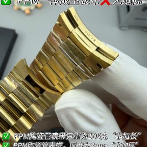 PPM Mods Details🏷️ Weighted DD - Top-Tier 'Rolex DD Day-Date' PPM replicates every detail—strap color, dial hue, watch weight, and thickness—from genuine original molds, redefining the weighted DD replica. The strap incorporates ceramic tubes compatible with authentic models. This is no compromise replica—it surpasses the original in both materials and craftsmanship!Rejecting "market-grade knockoffs," every gram of weight (precise 209g-212g) and every millimeter of thickness fights for the dignity of the original. Strap: Authentic 3mm thickness. Weight: Approx. 107g (non-extended). Ceramic tube version: ±1-2g.Case: Original thickness: 12.3mm (non-thickened) Weight: Original 3255: 102g; Optional 2836: ±1g. Overall weight for entire series: 209g-212g. ⚠️"Excludes diamond-set models." Authentic thickness achieved through monolithic forging of high-density aerospace-grade military alloy, with hardness rivaling 18K gold!Exclusive vacuum ion-plated gold technology delivers a luster infinitely close to 18K gold's signature warm texture, offering scratch resistance and durability. Precisely replicates every link's shape, thickness, and curvature of the genuine strap. Dial: Features original-grade raised ink, matching the top-tier dial craftsmanship of the factory. Sharp hands, full hour markers, and uniform luminescence.Movement options: Premium Edition 2836 or 3255 integrated movement (±72-hour power reserve) available for your selection!