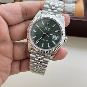 Alternative view of VS Rolex Datejust Series / 41mm Green Dial / Dandong 3235 Automatic Mechanical Movement with 72-Hour Power Reserve
