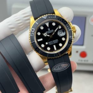 "N+" Rolex Yacht-Master Series / 42mm case diameter / Powered by the 3235 integrated movement / Free rubber strap with purchase. C/Vs factory quality. C factory with random serial numbers. (Top-tier C-grade, C factory/Vs factory alternatives!)