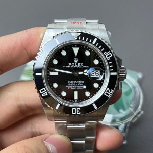 Alternative view of Third-Generation Black Submariner Real-Life Photos