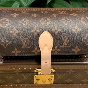 What is business? "Business" comes from "strangers" and "satisfaction." By serving unfamiliar friends to their satisfaction, you achieve "business." We welcome all WeChat friends to place orders— our pictures and prices offer clear advantages.