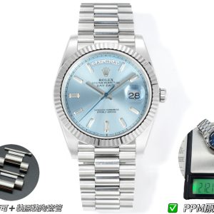 PPM Mods Weighted DD - Ceiling-Level 'Rolex DD Day-Date' PPM's replica redefines the weighted DD version with genuine original molds for bracelet color, dial color, watch weight, and thickness. The bracelet incorporates ceramic tubes compatible with authentic models. This is not a compromised replica—it surpasses the original in both materials and craftsmanship!Rejecting "market-grade" imitations, every gram of weight (precise 209g-212g) and every millimeter of thickness fights for the dignity of the original. Bracelet: Authentic 3mm thickness Weight: Approx. 107g (non-extended) 🈚 Ceramic tube version ±1-2g.Case: Original thickness: 12.3mm (non-thickened) Weight: Original 3255: 102g; Optional 2836: ±1g. Full series total weight: 209g-212g. ⚠️"Excludes diamond-set models." Authentic thickness achieved through monolithic forging of high-density aerospace-grade military alloy, hardness rivaling 18K gold!Exclusive vacuum ion-plated gold technology delivers a luster infinitely close to 18K gold's signature warm texture, offering scratch resistance and durability. Precisely replicates every link's form, thickness, and curvature of the genuine strap. Dial: Features original-grade raised ink, matching the top-tier dial craftsmanship of the factory. Sharp hands, full hour markers, and uniform luminescence.Movement options: Premium Edition 2836 or 3255 integrated movement (±72-hour power reserve) available for your selection!
