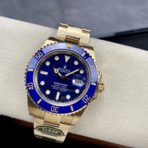 Alternative view of Full Gold Blue Submariner 126618