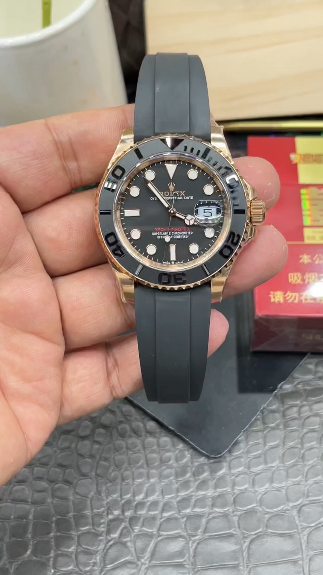 Rolex Yacht-Master Rose Gold / 40mm Rubber Strap / Shanghai Movement Modified to Dandong 3235 Automatic Mechanical
