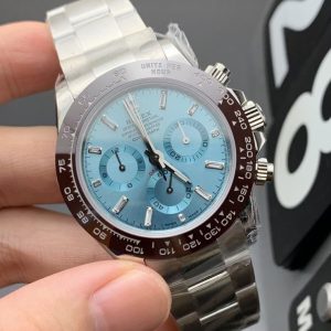 Upgraded Edition! 12.4mm Thickness 【TW】 Rolex New Oyster Perpetual Cosmograph Daytona Ice Blue Dial 904L Steel Watch. This latest design seamlessly blends cutting-edge technology with extraordinary beauty. 【Case】 40mm diameter Oyster case ensures water resistance to 100 meters, crafted from a single solid block of 904L steel.【Crystal】Features scratch-resistant sapphire crystal. 【Movement】Equipped with an upgraded 7750 movement, delivering significantly enhanced precision, efficiency, and stability. 【Bracelet】Features a folding clasp bracelet, also crafted from 904L steel, offering a comfortable and secure fit. TW Production: Guaranteed Premium Quality
