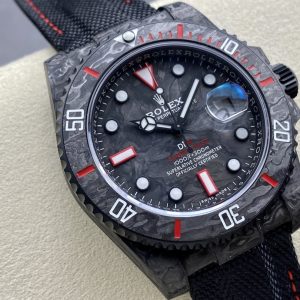 Alternative view of VS Factory's Market-Leading Version: The Latest! Lightest! Brightest! Rolex Carbon Sea-Dweller Submariner Series Watch! 40mm 3135 Movement 1⃣️ Features an innovative super-luminescent design: "Super-luminescent crown and bezel markers."2⃣️ All genuine components are interchangeable with replacement parts, offering exceptional versatility and value. Truly interchangeable with the original. VS Factory's meticulously crafted masterpiece—welcome fellow watch enthusiasts to appreciate!