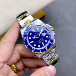 Factory C Rolex 116613 Two-Tone Black/Blue Submariner CLEAN Factory Authentic Clean V4 Latest Bezel Version, Hand-Polished 3D Hands/No Need to Replace Substitute Hands.Black/Green & Steel Submariner models retain AR steel bracelets. Clean two-tone bracelet/AR steel bracelet (exclusive three-piece link design + seamless steel sides). Clean premium replica green dial. Clean proprietary blue dial crafted entirely from 904L steel.(Genuine 18K vacuum plating, free replacement for discoloration). This release features five models: 116610 (Black/Green) All-Steel Submariner 114060 (Black) Submariner No Date 116613 (Black/Blue) Two-Tone Submariner Current movements available: 3135, 2836 (shipment timing TBD). Perhaps what you gain far exceeds your expectations...Stay tuned. C Factory stands with you in pursuit of excellence.