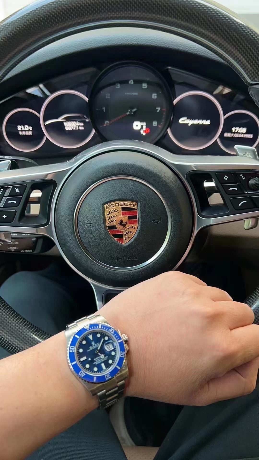 Buyer's Review (Blue Ghost) Watch Rave Review: Thanks for the stylish show, bro! 🐯 Wear this watch, and you're either a big spender or a power player! 🐯