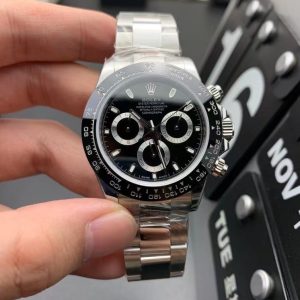 Alternative view of 12.4mm Thickness [TW] Rolex Black Steel Daytona New Oyster Perpetual Cosmograph, 904L Steel Watch This latest design seamlessly blends cutting-edge technology with extraordinary beauty. [Case] 40mm diameter Oyster case ensures water resistance to 100 meters, crafted from a single solid block of 904L steel.【Crystal】The sapphire crystal is scratch-resistant. 【Movement】Features an upgraded 7750 movement, significantly enhancing efficiency, precision, and stability. 【Bracelet】The watch comes with a folding clasp, also crafted from 904L steel, adjustable for a perfect fit. TW production guarantees premium quality.