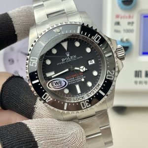 Alternative view of EWE 2024 Super Ghost King 904L 3235 All-in-One  New Model:The perfect replica of the Rolex SEA-DWELLER Ghost King 44MM, featuring a parallel-import Ghost King SEA case crafted from authentic Super 904L material identical to the genuine article. Equipped with a custom-made exclusive 3235 integrated movement paired with a Swiss synchronized mainspring offering 72-hour power reserve (non-Shanghai movement at 36 hours). Redefining the pinnacle of Ghost King replicas, this is the true god-tier replica Rolex Ghost King.[EWE Production]