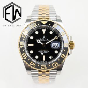 EW【2023 Masterpiece】Rolex GMT-Master II 40 Series ① Features the 3285 movement, enabling unidirectional hour hand adjustment and date correction via hour hand reset, faithfully replicating all original functions with stable, reliable performance; ② Bezel: High-tech monobloc ceramic bezel with gold lettering; ③ Case: Dimensions and thickness identical to the original, with a slim profile of just 12mm; ④ Dial:Premium Swiss ice-blue luminescent paint, polished hour markers, authentic color matching; ⑤ Crystal: Sapphire crystal with 2.5x magnifier effect, crystal-clear transparency; ⑥ Bracelet: 904L stainless steel bracelet, new five-link clasp design, all components electroplated with thick gold, no exposed metal on sides; EW production guarantees premium quality—every meticulous detail reflects the dedication of EW Factory's craftsmanship.