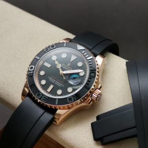 Alternative view of Golden Yacht 40