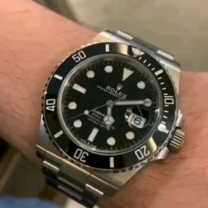 Top-selling Black Submariner thanks new customers for their trust and support.