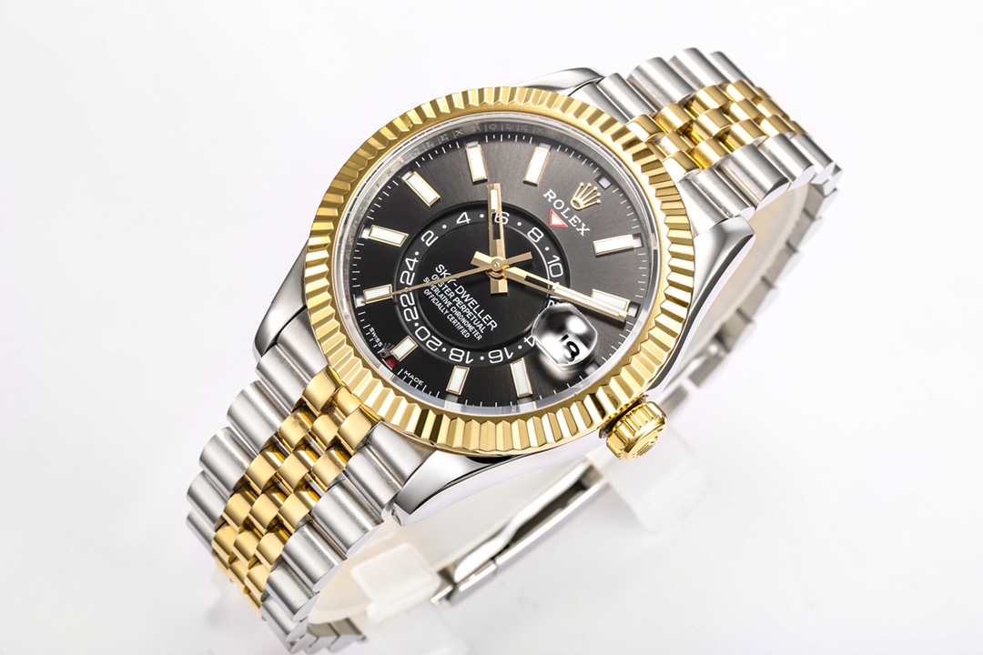 【Factory2022 Masterpiece】Upgraded Rolex Sky-Dweller!Stunning Details: 【Case】42mm diameter, exuding steadfast reliability and regal elegance! Bezel features Rolex's Ring Command triangular grooves, with a rotating outer ring for month adjustment! Scratch-resistant sapphire crystal, anti-reflective convex magnified date window. 【Bracelet】Oystersteel!Triple-link bracelet with Oysterlock clasp and 5mm Easylink extension system. 【Dial】Sunray-brushed finish with red dot month indicator at 12 o'clock. 【Movement】Powered by the automatic mechanical 9001 caliber! 【Functions】Date display / Month display / Annual calendar / Dual time zone! A Factory masterpiece worthy of your collection! - Image 4