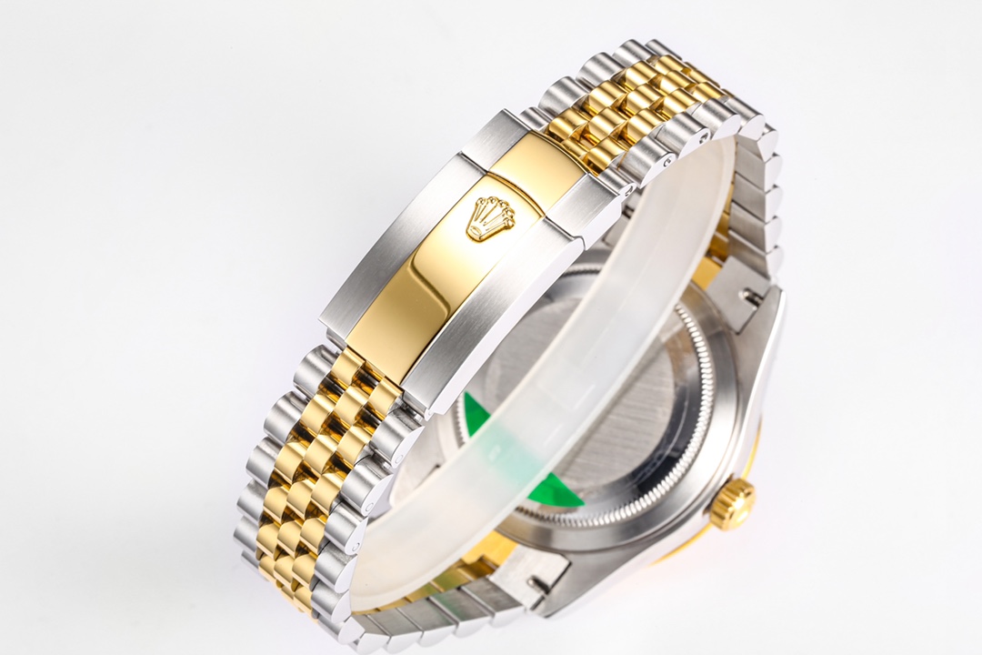 【Factory2022 Masterpiece】Upgraded Rolex Sky-Dweller!Stunning Details: 【Case】42mm diameter, exuding steadfast reliability and regal elegance! Bezel features Rolex's Ring Command triangular grooves, with a rotating outer ring for month adjustment! Scratch-resistant sapphire crystal, anti-reflective convex magnified date window. 【Bracelet】Oystersteel!Triple-link bracelet with Oysterlock clasp and 5mm Easylink extension system. 【Dial】Sunray-brushed finish with red dot month indicator at 12 o'clock. 【Movement】Powered by the automatic mechanical 9001 caliber! 【Functions】Date display / Month display / Annual calendar / Dual time zone! A Factory masterpiece worthy of your collection! - Image 6