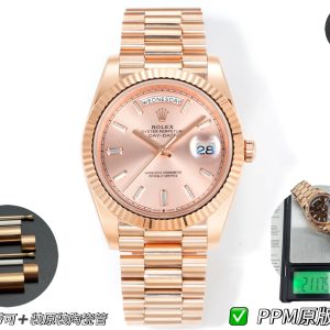 PPM Mods Weighted DD - Ceiling-Level 'Rolex DD Day-Date' PPM's replica redefines the weighted DD version, featuring genuine original molds for strap color, dial color, watch weight, and thickness. The strap incorporates ceramic tubes compatible with authentic models—this is not a compromised replica, but a comprehensive leap in materials and craftsmanship!Rejecting "market-grade" imitations, every gram of weight (precise 209g-212g) and every millimeter of thickness fights for the dignity of the original. Bracelet: Authentic 3mm thickness Weight: Approx. 107g (non-extended) 🈚 Ceramic tube version ±1-2g.Case: Original thickness: 12.3mm (non-thickened) Weight: Original 3255: 102g; Optional 2836: ±1g. Full series total weight: 209g-212g. ⚠️"Excludes diamond-bezel models." Authentic thickness achieved through monolithic forging of high-density aerospace-grade military alloy, hardness rivaling 18K gold!Exclusive vacuum ion-plated gold technology delivers a luster infinitely close to 18K gold's unique warm texture, offering scratch resistance and durability. Precisely replicates every link's shape, thickness, and curvature of the genuine strap. Dial: Features original three-dimensional ink, matching the top-tier dial craftsmanship of the factory. Sharp hands, full hour markers, and uniform luminous coating.Movement options: Premium Edition 2836 or 3255 integrated movement (±72-hour power reserve) available for your selection!