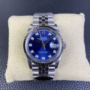 Clean Factory/C Factory Rolex 126234 36mm Datejust Diamond Stud Model Now Shipping Great news for those with smaller wrists! This release features the 36mm Datejust, a perfect 1:1 replica molded with the 3235 movement. For the first time, it comes in blue/black/green/white Roman numeral dials—all authentic replica molds. It maintains the same quality as the previously launched 41mm Datejust from C Factory.A series of authenticity comparisons will follow. For the green dial's color reference, see the 41mm green model comparison. The case and bracelet remain crafted from 904L stainless steel. The highly anticipated palm leaf dial variant will launch soon—stay tuned!