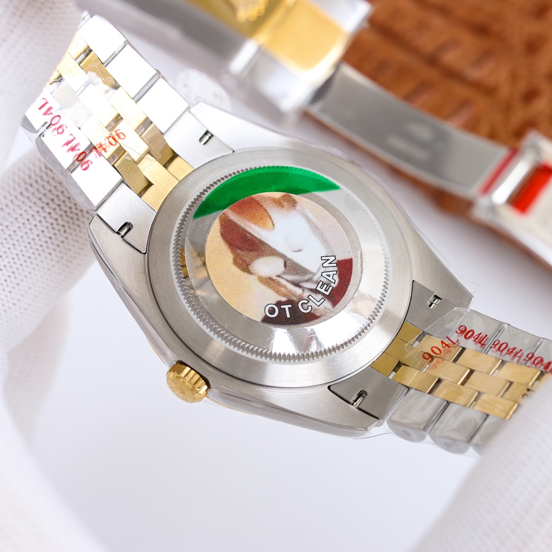 Clean Factory/C Factory Rolex Datejust Series Mechanical Men's Watch, Authentic Molded Replica 1: Features a 1:1 Super 3235 integrated movement with 72-hour power reserve. No fake movement decoration. Extremely stable movement. 2: Entire watch crafted from 904L stainless steel /paired with AR factory steel bracelet and IP vacuum-plated platinum bezel / Free replacement for color fading 3: Dial color matches authentic to an incredible degree 4: Market's only replica with authentic calendar font; subsequent 1-31 date font authenticity comparison available 5: Only replica achieving luminous hands/indexes in matching color, achieved through third-party manufacturing + self-procured Swiss C1+C3 luminous powder. 6: Indexes/crown logo studs feature full platinum electroplating. Though clean styles are scarce, nearly every piece is a masterpiece. Completely resolves most Datejust pain points on the market, born for perfection. Clean-Datejust - Image 2