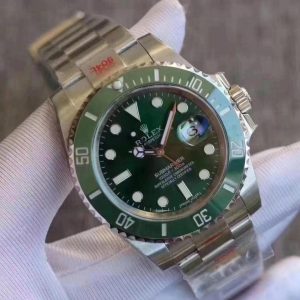 Alternative view of Green Submariner