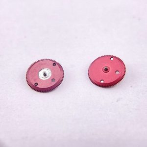 Alternative view of Left: (Authentic) --- Right: (Shanghai 4131) Molded Replica Detailed Comparison of Authentic vs. Replica Images for Rolex's In-House Multi-Function Chronograph Movement 4131. C Factory's New Daytona 4131 Movement, Daytona Movement Diagram.The 4131 movement is manufactured by Shanghai 4130, featuring 75-hour power reserve. Movement finishing/plating/engraving/assembly are independently completed by Factory C. Therefore, strictly speaking, the Shanghai 4131 movement is a collaborative effort between Shanghai and Clean.Numerous issues present in the previous Shanghai 4130 movement—such as stability concerns, chronograph reset failure, rough finishing, incorrect dimensions, winding feel, and rotor noise—are all perfectly resolved in the 4131.Additionally, Clean has secured exclusive production rights for the Shanghai 4131 movement. Visual comparisons reveal that disassembled genuine 4131 and SH 4131 movements share identical appearance and dimensions, though minor variations exist in specific shock absorber stones.It's crucial to emphasize that Shanghai's previous 4130 movement and this new 4131 belong to entirely different tiers of quality in every detail. A limited number of pre-release samples have already been distributed, receiving excellent feedback from customers. Of course, this 4131 still requires market validation—we ask for your patience, and it will surely deliver a pleasant surprise. The engraving shown in the images is a preliminary version; the mass-produced version will be much closer to the final design. Overall, the level of detail and authenticity is exceptionally high.