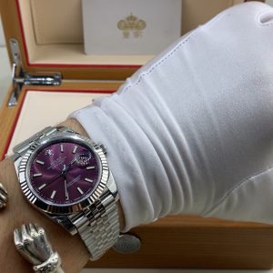 Royal Authentic Footage: Rolex Datejust Men's Watch Video Appreciation Exceptional Craftsmanship