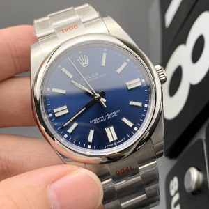 Alternative view of EW Blue Constant Motion  Actual Shipment Footage