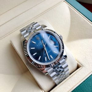 It really is beautiful. Classics never go out of style. [Evil grin]