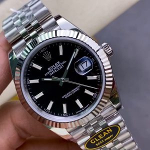 Clean Factory Authentic C Factory New Rolex Datejust Series M126334-022 1: Features a 1:1 Super 3235 integrated movement with 72-hour power reserve. No fake movement decoration. Extremely stable movement. 2: Full 904L stainless steel case /paired with AR factory steel bracelet and IP vacuum-plated platinum bezel / Free replacement for color fading 3: Gray dial closely matches genuine 4: Market's only authentic calendar font; subsequent 1-31 date displays feature genuine/fake font comparisons 5: Only replica achieving luminous hands/indexes in matching color—all processed by third-party factories + self-sourced Swiss C1+C3 luminous powder. 6: Indexes/crown logo studs feature full platinum electroplating. Though clean styles are scarce, nearly every piece is premium quality. Completely resolves most Datejust pain points on the market—crafted for perfection. Clean-Datejust