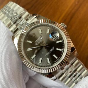 Alternative view of Today's Recommendation: [High-Quality] Rolex Datejust 41mm Oystersteel with Oysterlock Clasp and 5mm Easylink® Extension System Water Resistance: 100 meters Watch Material Case Material: 904L stainless steel (Oystersteel)Triple-groove fluted bezel Dial Material: Diamond-set Crystal Material: Scratch-resistant sapphire crystal with anti-reflective coating Convex magnified date window Crown Material: Screw-down Twinlock double waterproof system Bracelet Material: 904L stainless steel (Oystersteel); Jubilee