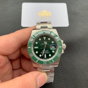 Alternative view of 🧧Open for business during Spring Festival! In-stock items ship instantly 🐯 SF Express delivers to your door! Royal Authentic Photos: Rolex Submariner "Green Submariner" Open for business during the holiday season! Royal's New Year's offering—come check it out!