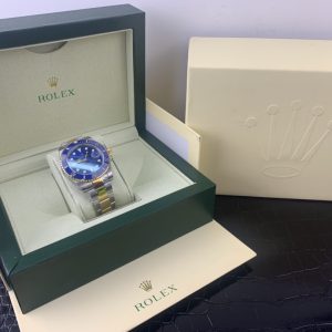Royal Authentic  Rolex Submariner Men's Watch in Blue and Gold