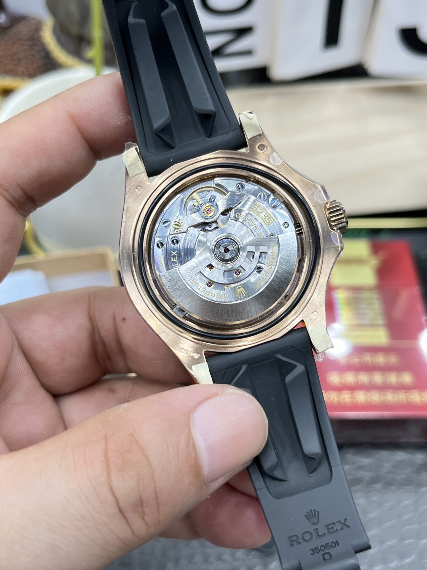 Rolex Yacht-Master Rose Gold / 40mm Rubber Strap / Shanghai Movement Modified to Dandong 3235 Automatic Mechanical - Image 7